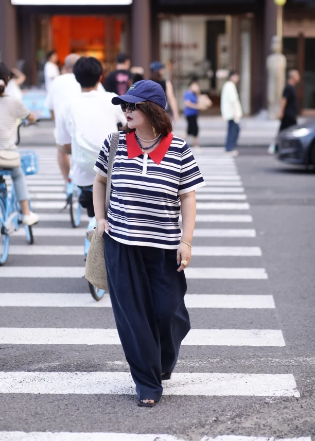 悦己出品《知识分子》系列设计师款百搭宽松条纹常规针织POLO衫半袖