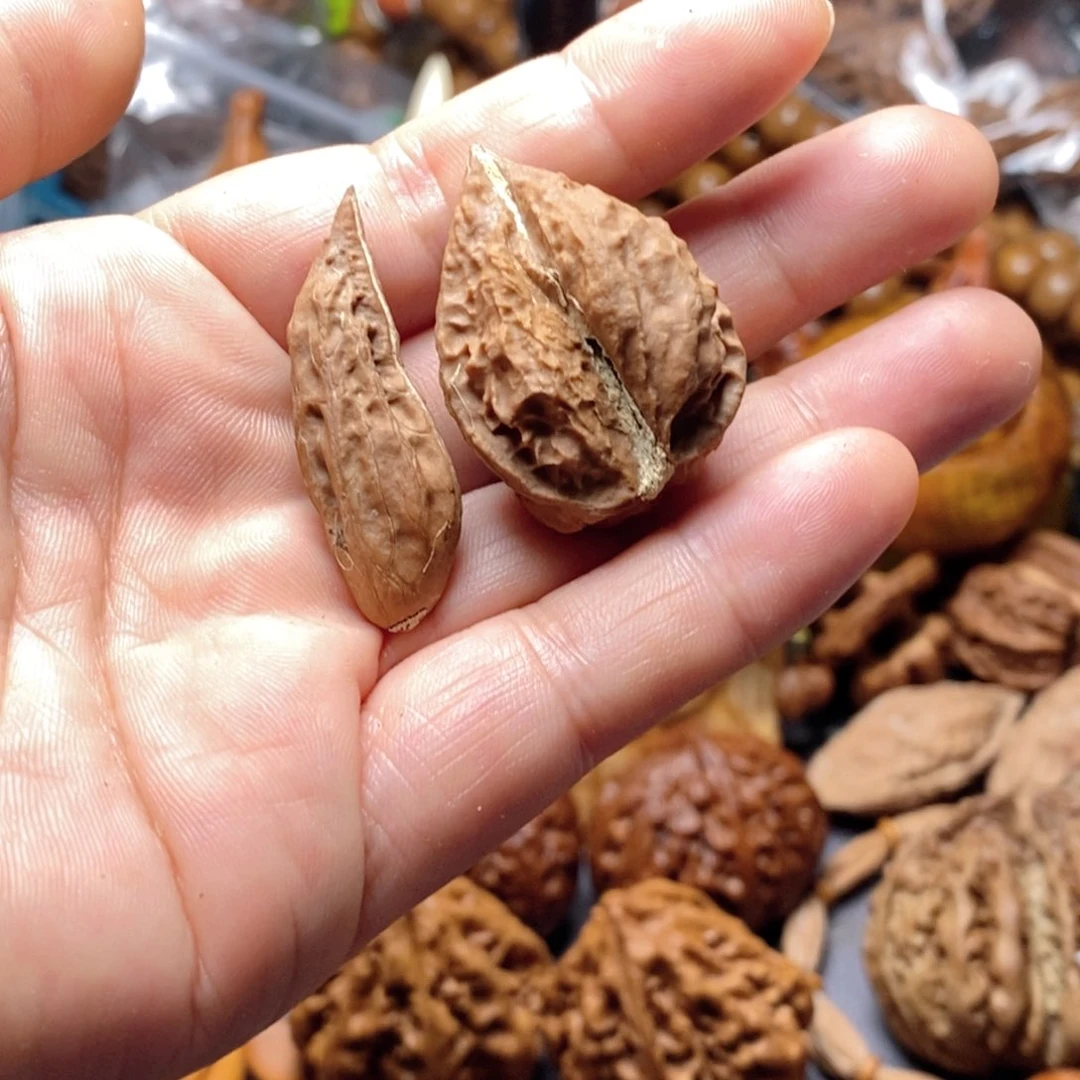 文玩核桃吊坠瑕疵20