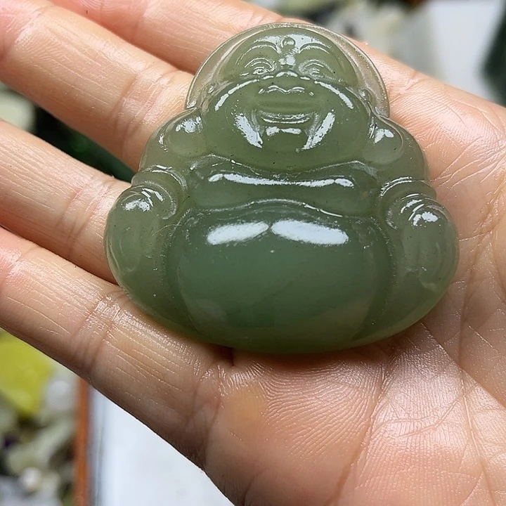 未镶嵌透闪石质玉珠宝奇石