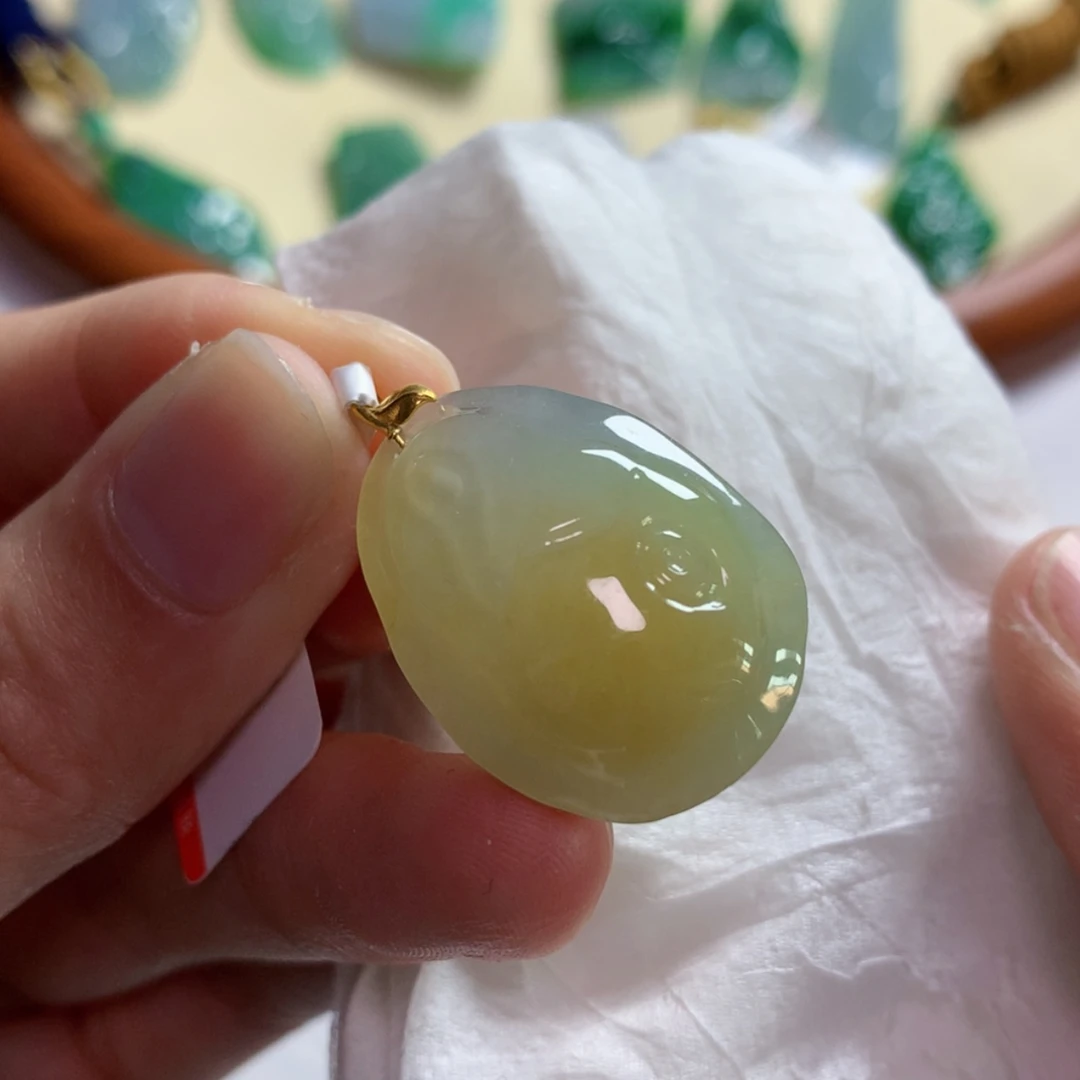 【闪购商品】翡翠吊坠(不含链)未镶嵌 7748