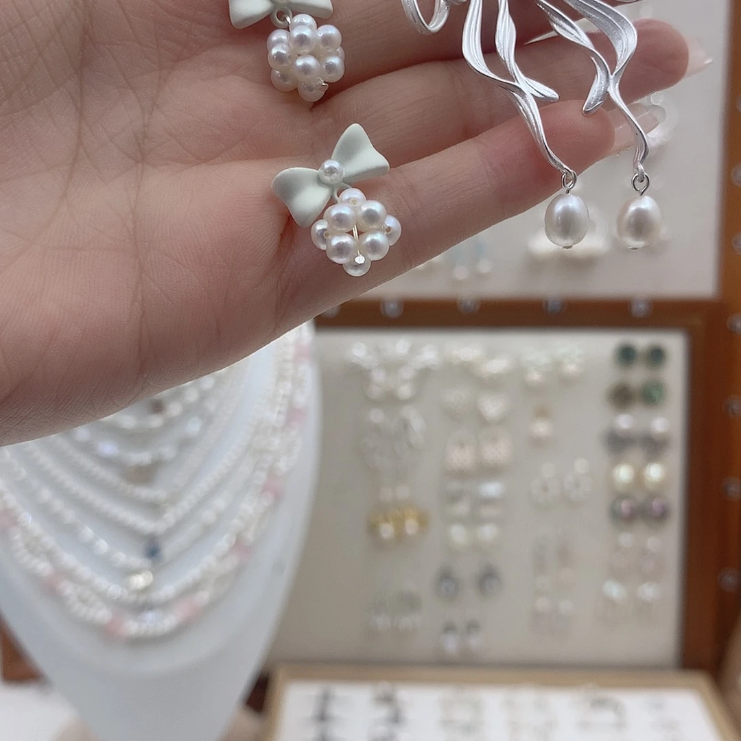 银S925镶嵌耳饰淡水珍珠
