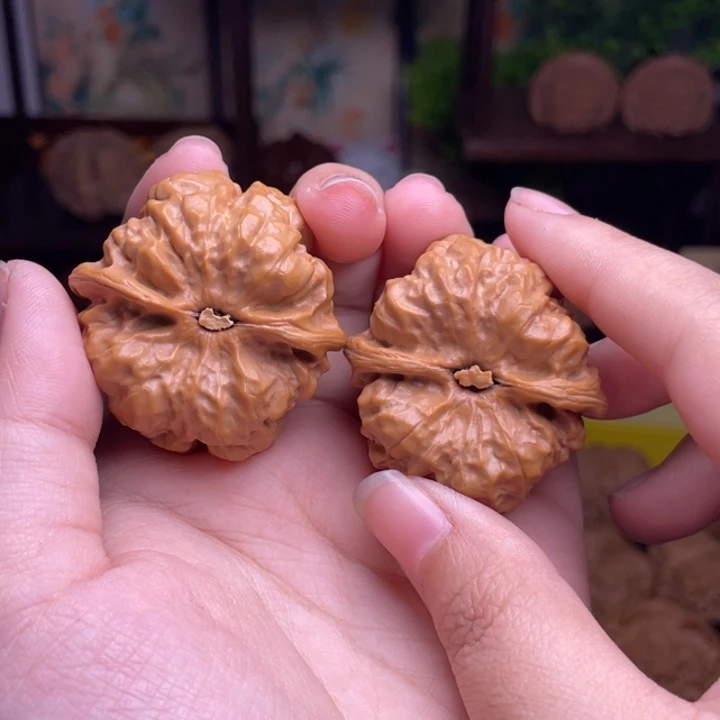 把件桃核闪购28蛙蛙