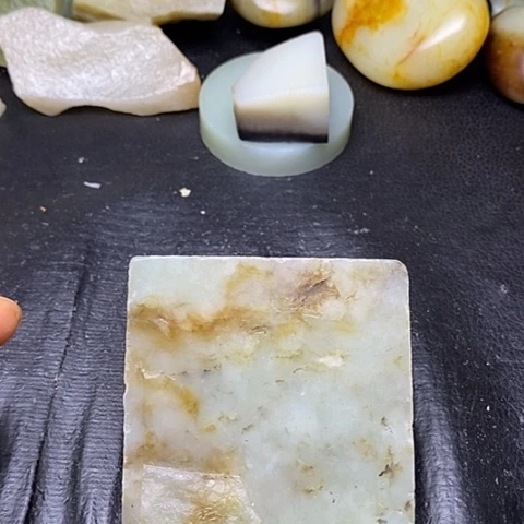 未镶嵌和田玉摆件