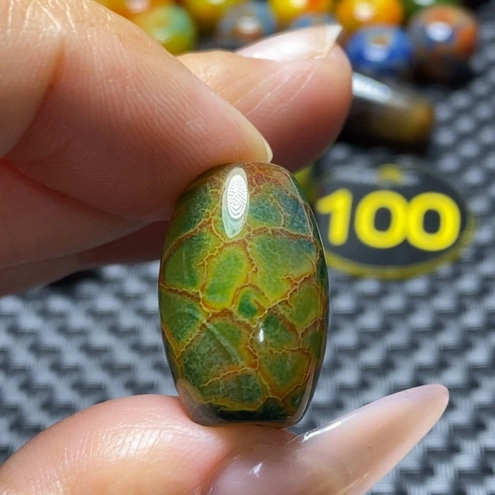 用***0玛瑙/玉髓未镶嵌颈饰