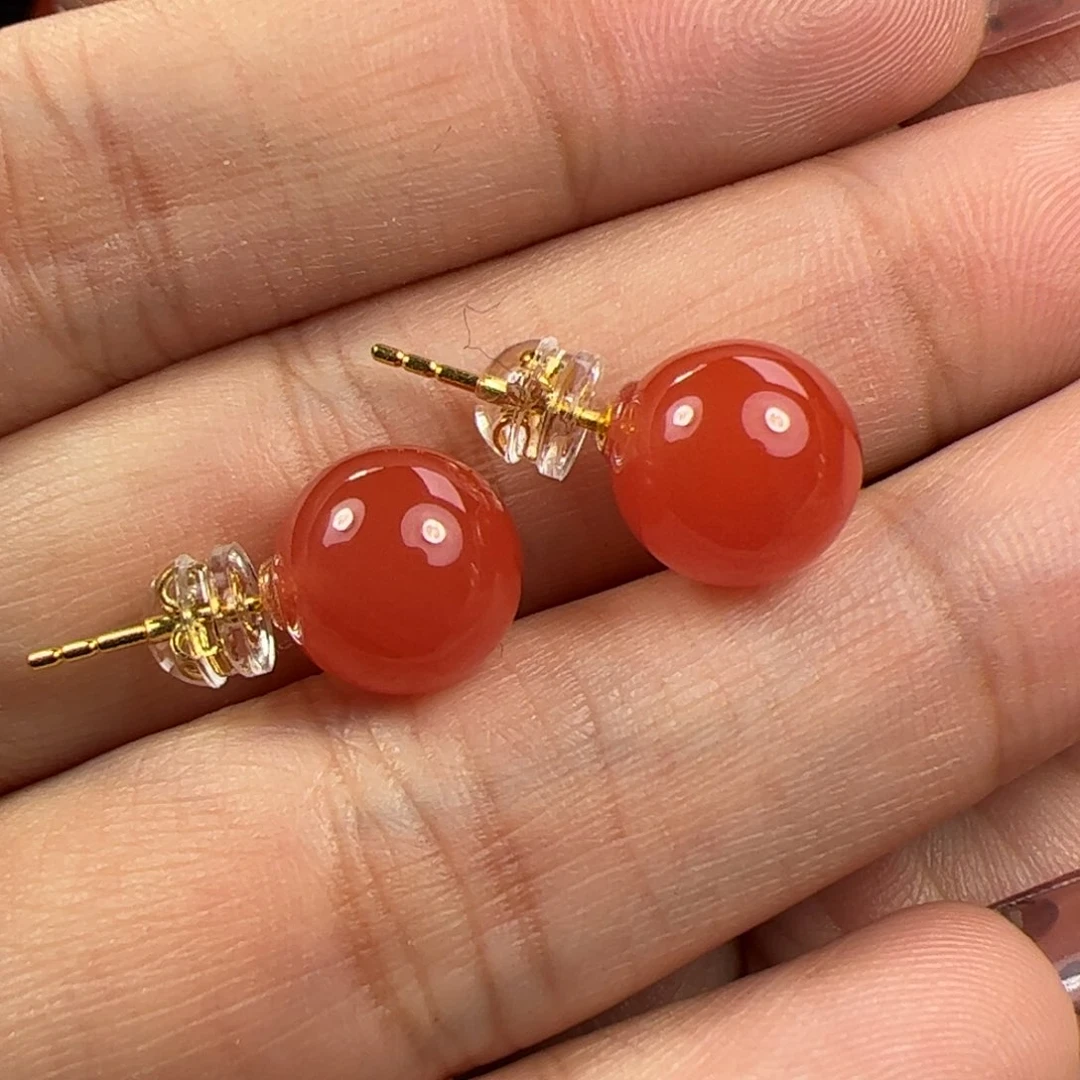 18K金镶嵌耳钉南红玛瑙