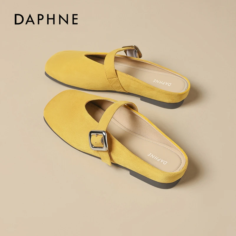达芙妮黄色包头拖鞋女款2025新款秋冬一脚蹬半拖平底玛丽珍凉鞋爆