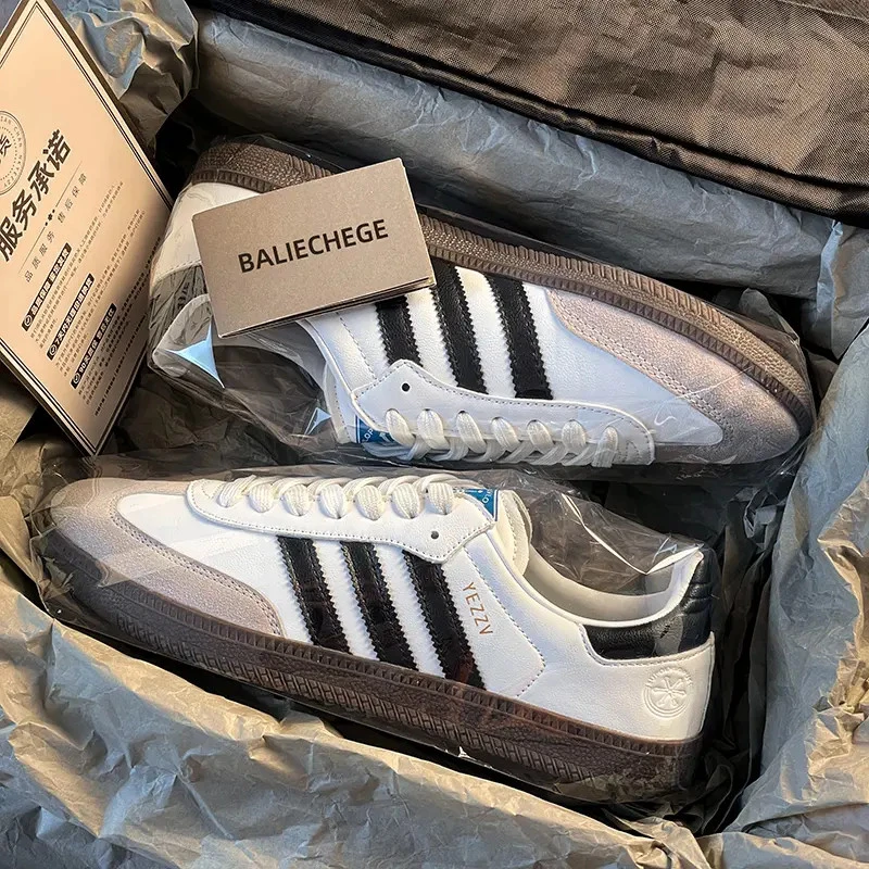 莆田白黑德训鞋男女款休闲百搭运动鞋2025新款情侣阿甘板鞋