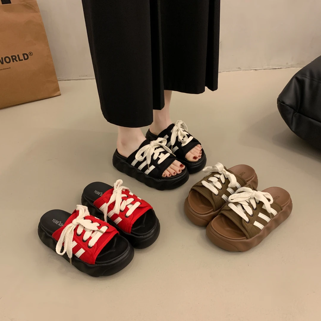 拖鞋女夏外穿2025新款松糕厚底复古休闲一字小众爆款增高凉拖