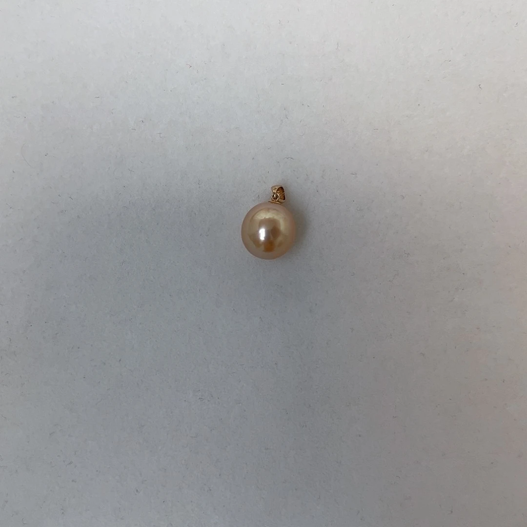 颈饰18K金镶嵌海水珍珠