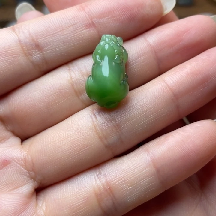 和田玉（碧玉）未镶嵌车挂