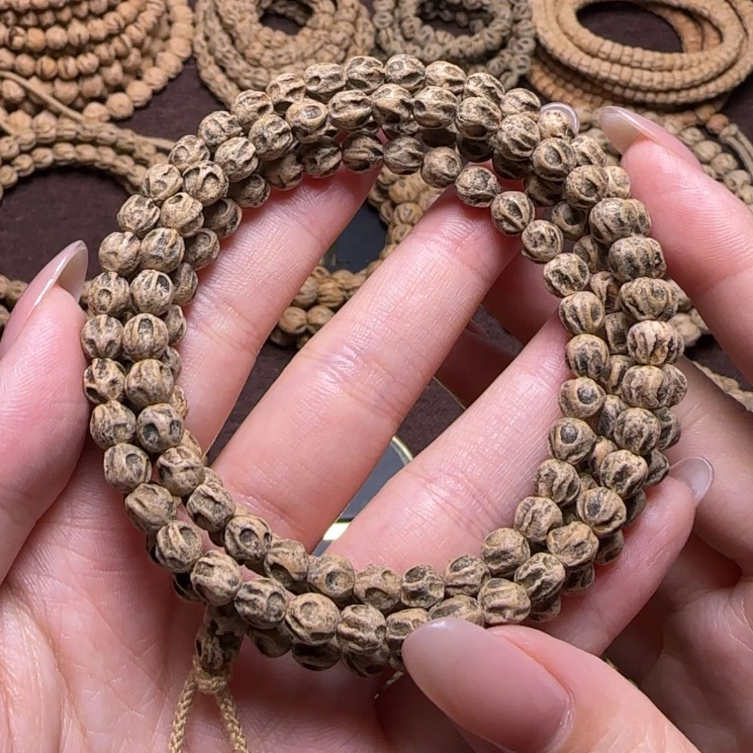 柏香籽/百香籽吊坠九*