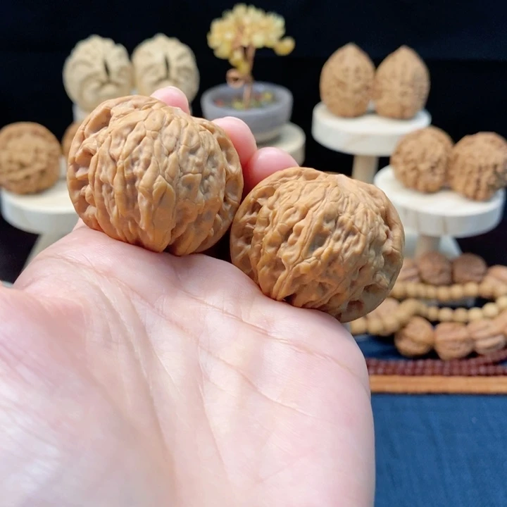 吊坠桃核磨盘狮子头39