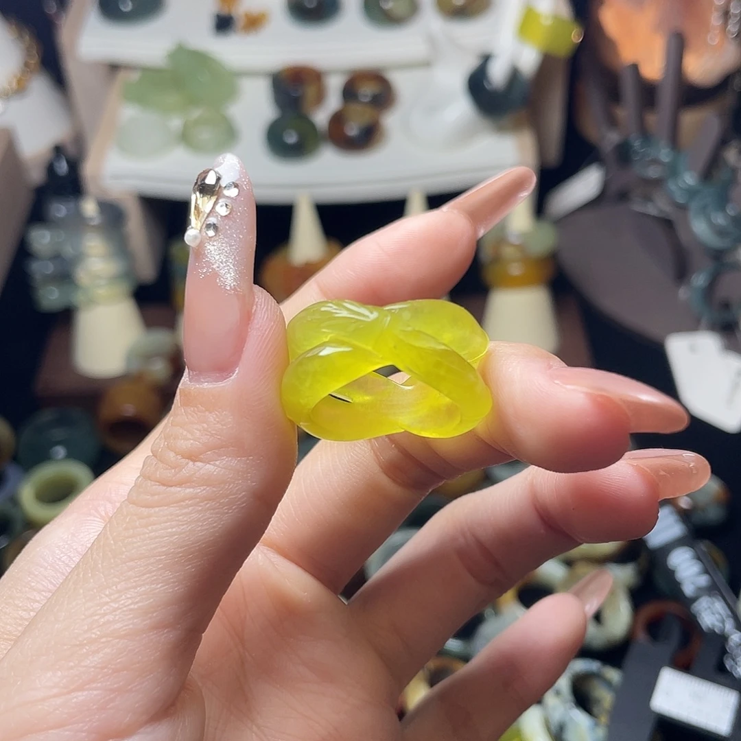 蛇纹石玉未镶嵌戒指18.2