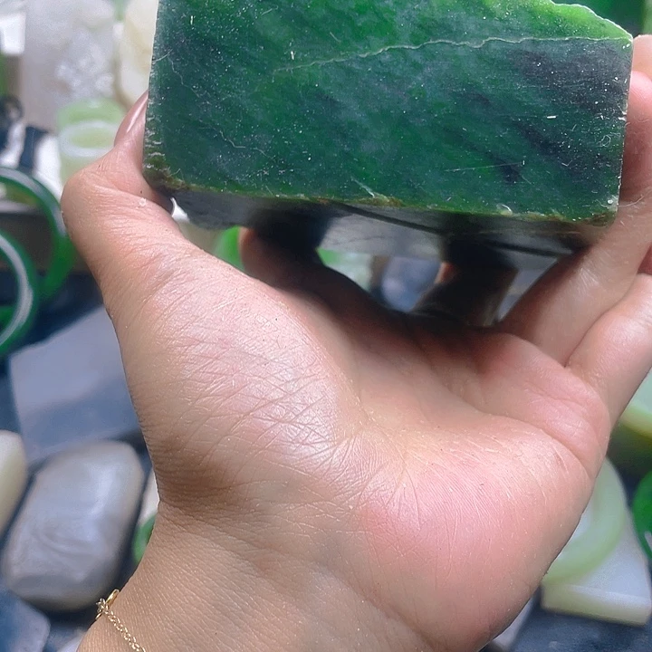 和田玉未镶嵌珠宝半成品