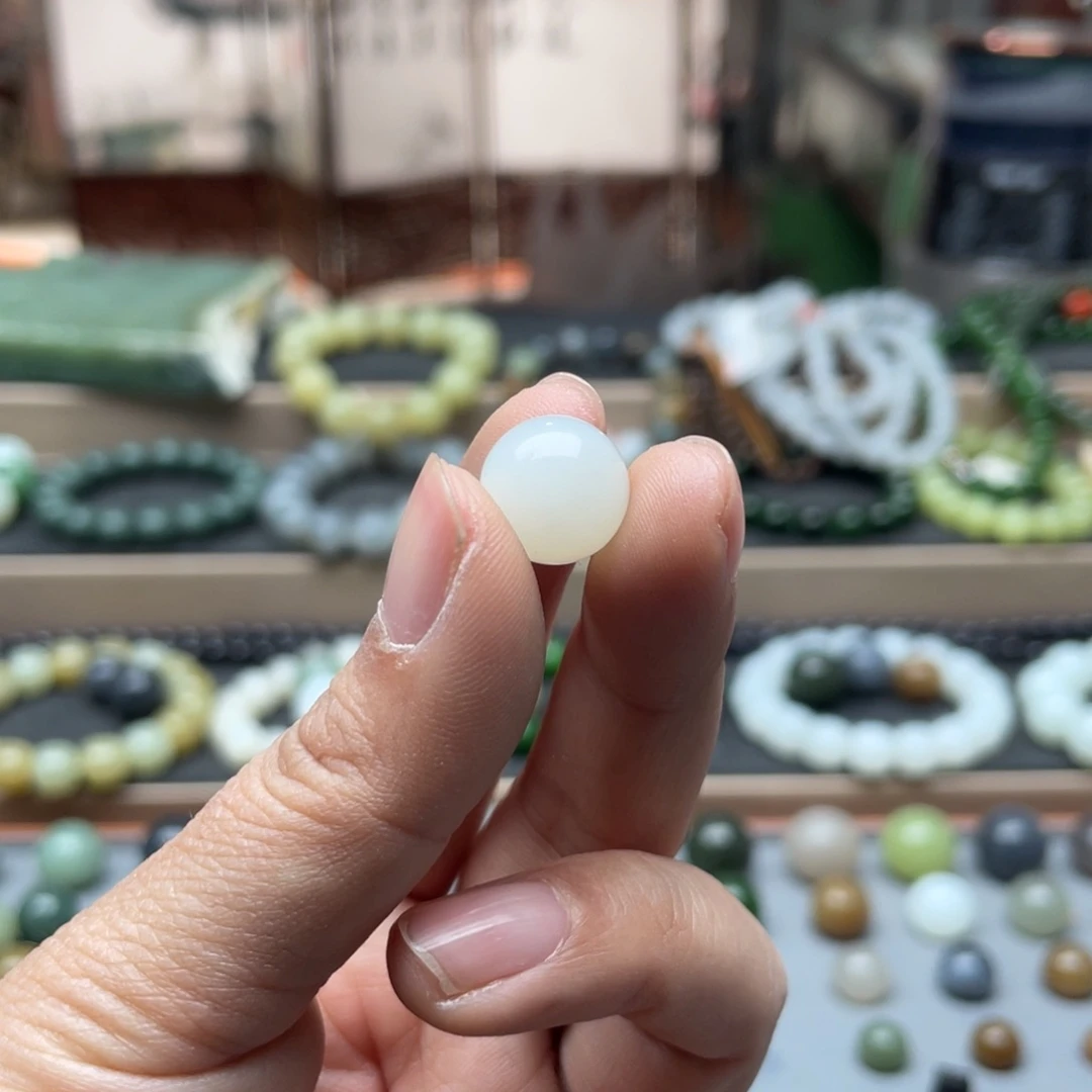 和田玉单珠12未镶嵌陳**?