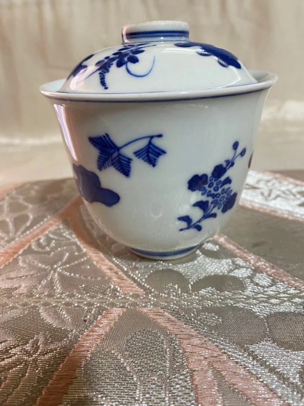 老青花手绘花卉小盖碗，盖子有自然开片 介意勿拍