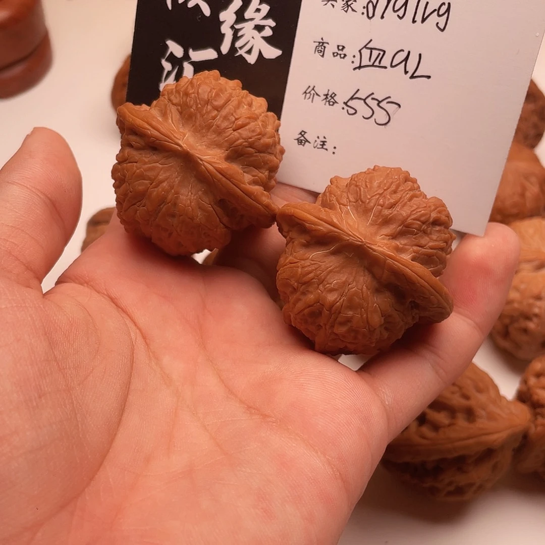 d***y吊坠文玩核桃血麒麟