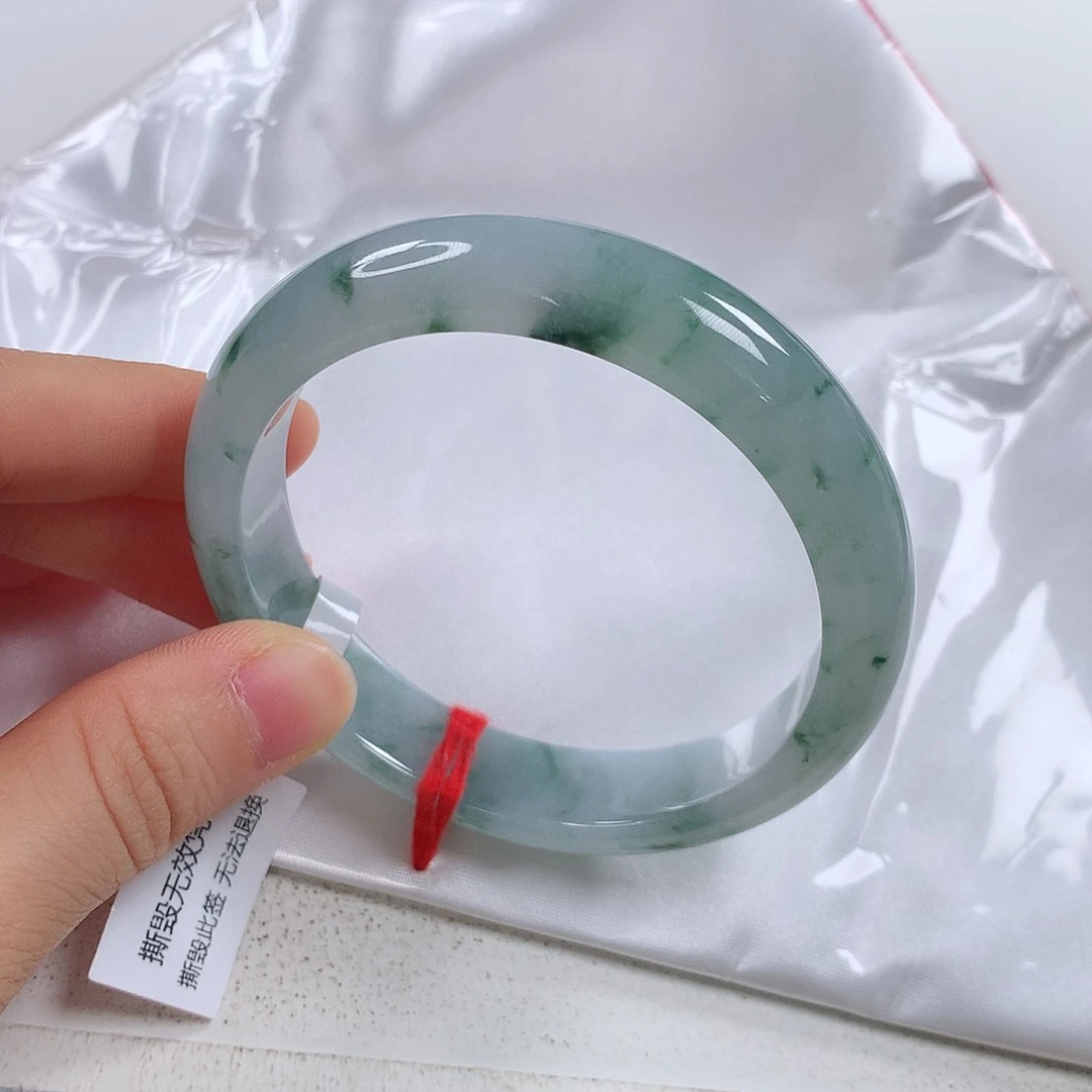 翡翠手镯未镶嵌 正圈①⑤⑧
