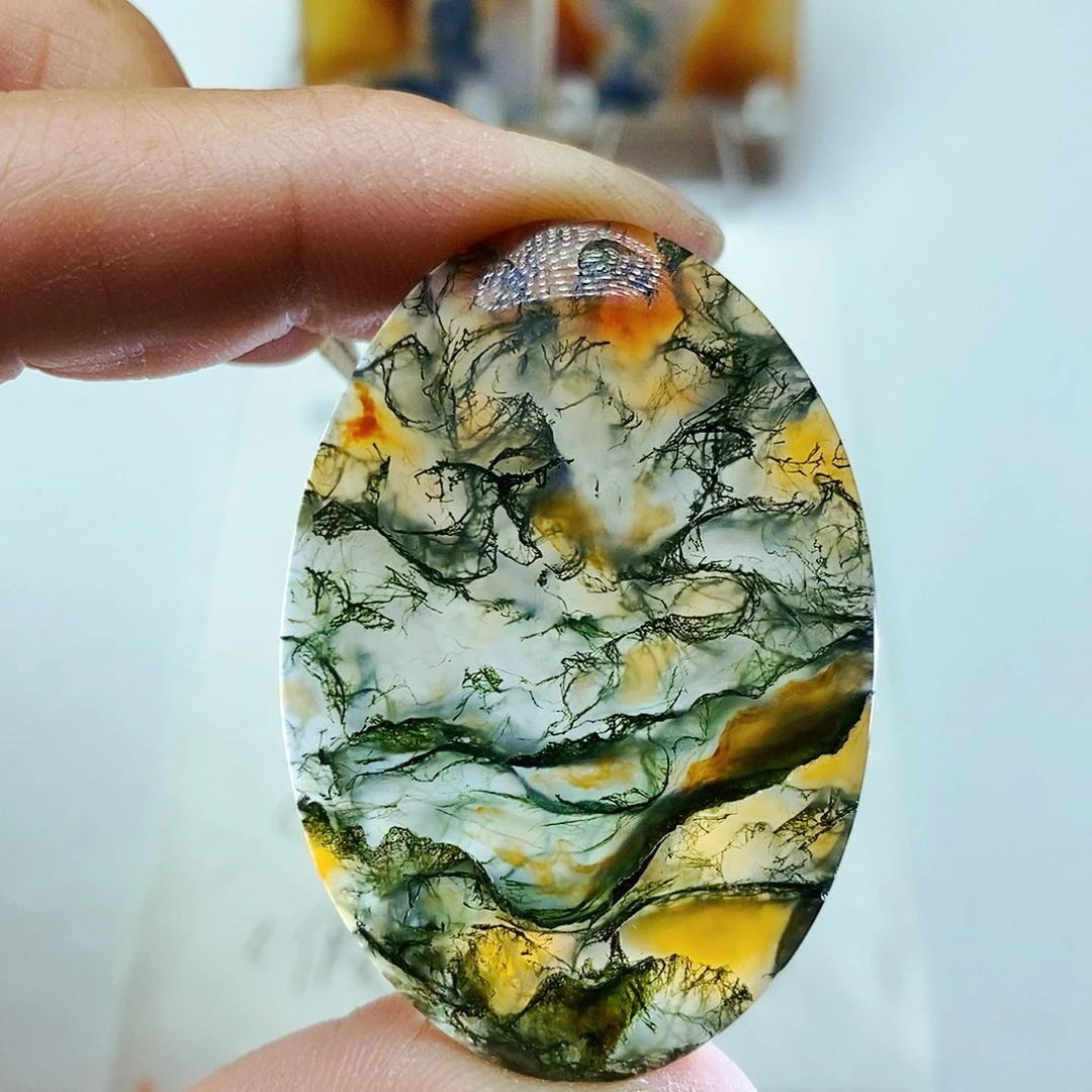 玛瑙/玉髓颈饰未镶嵌三*兄