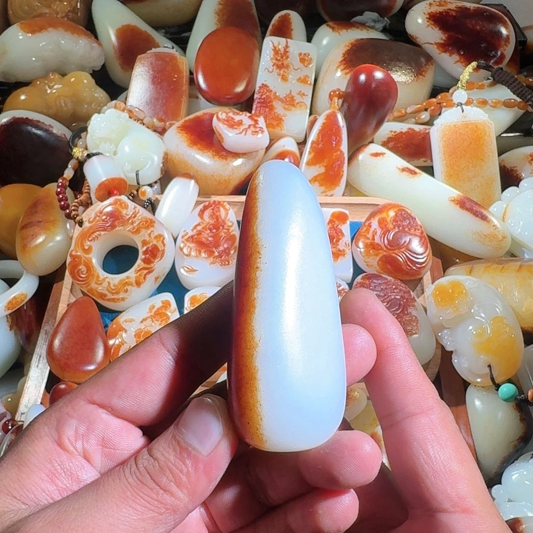 和田玉挂件未镶嵌平**人