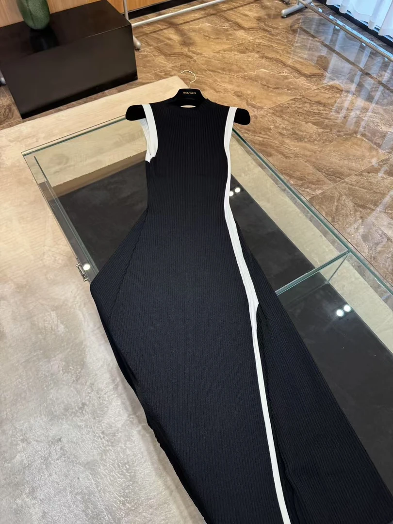 WW2025新款女士过膝小香风长裙赫本风小黑裙无袖开叉针织连衣裙