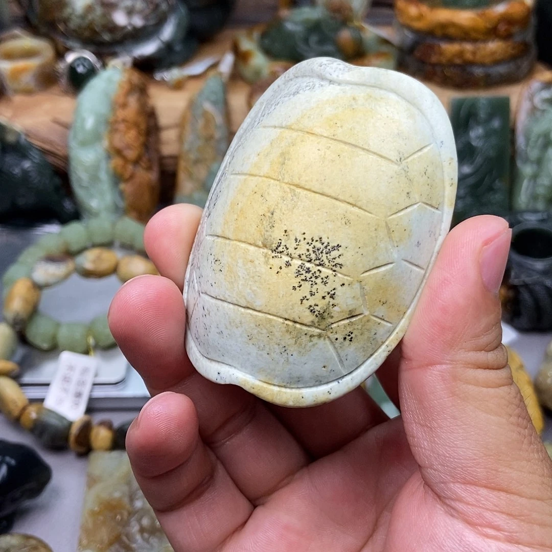 岫岩河磨玉（透闪石质玉）未镶嵌珠宝奇石