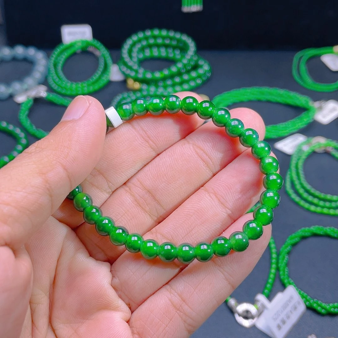 颈饰未镶嵌翡翠A货卡6