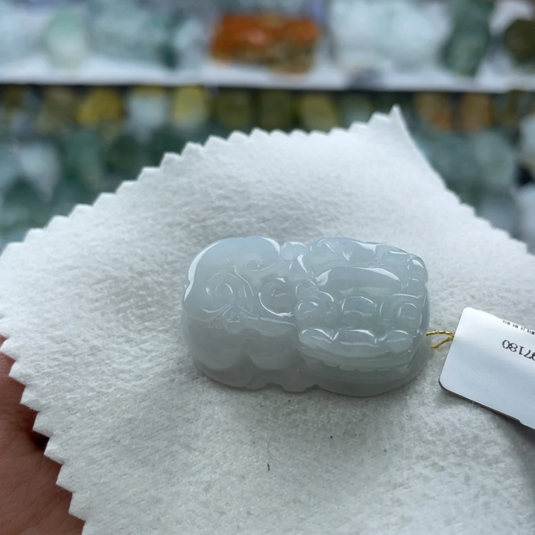 颈饰未镶嵌翡翠貔貅23