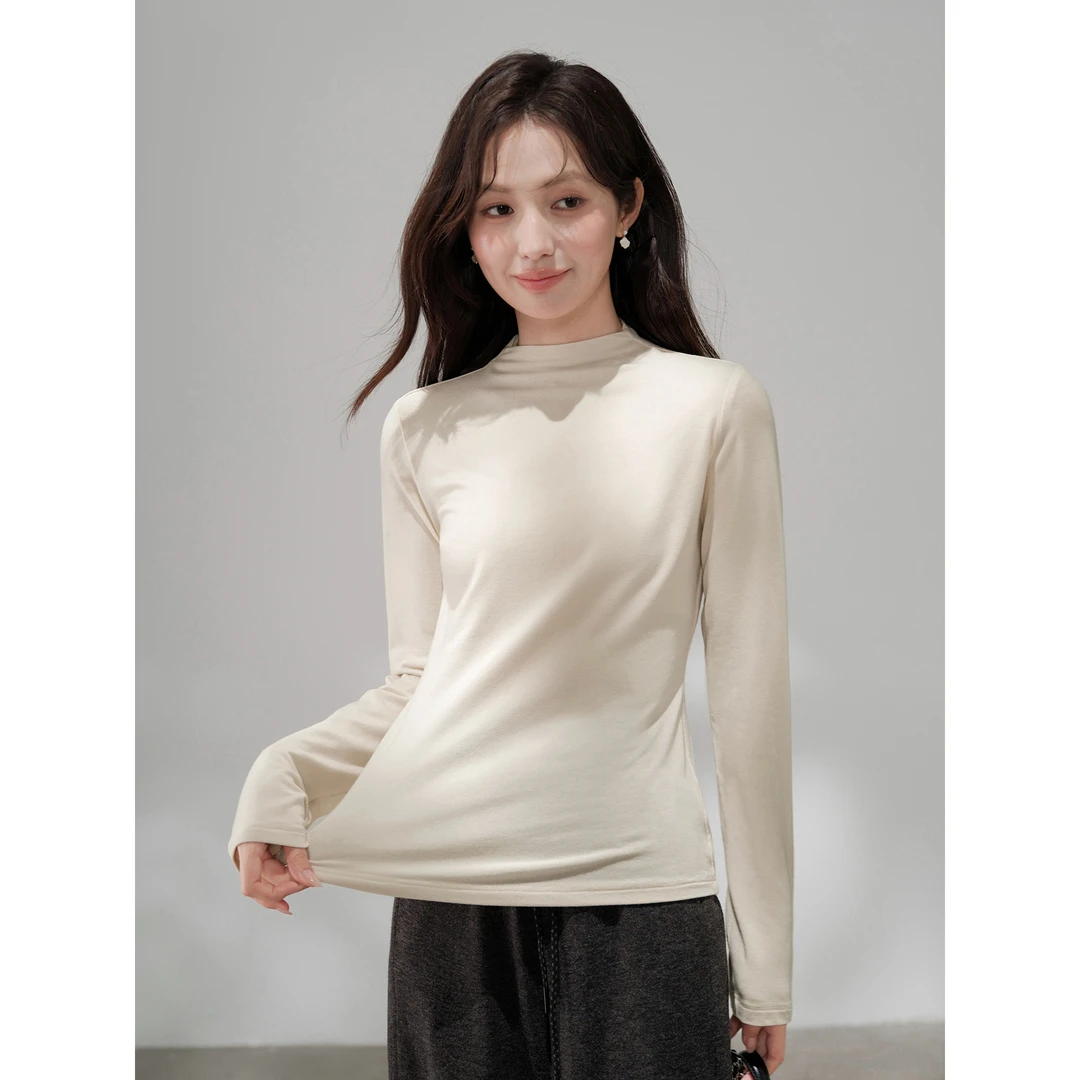 木易易 杏色简约半高领长袖打底衫上衣女2025新款秋季修身内搭t恤