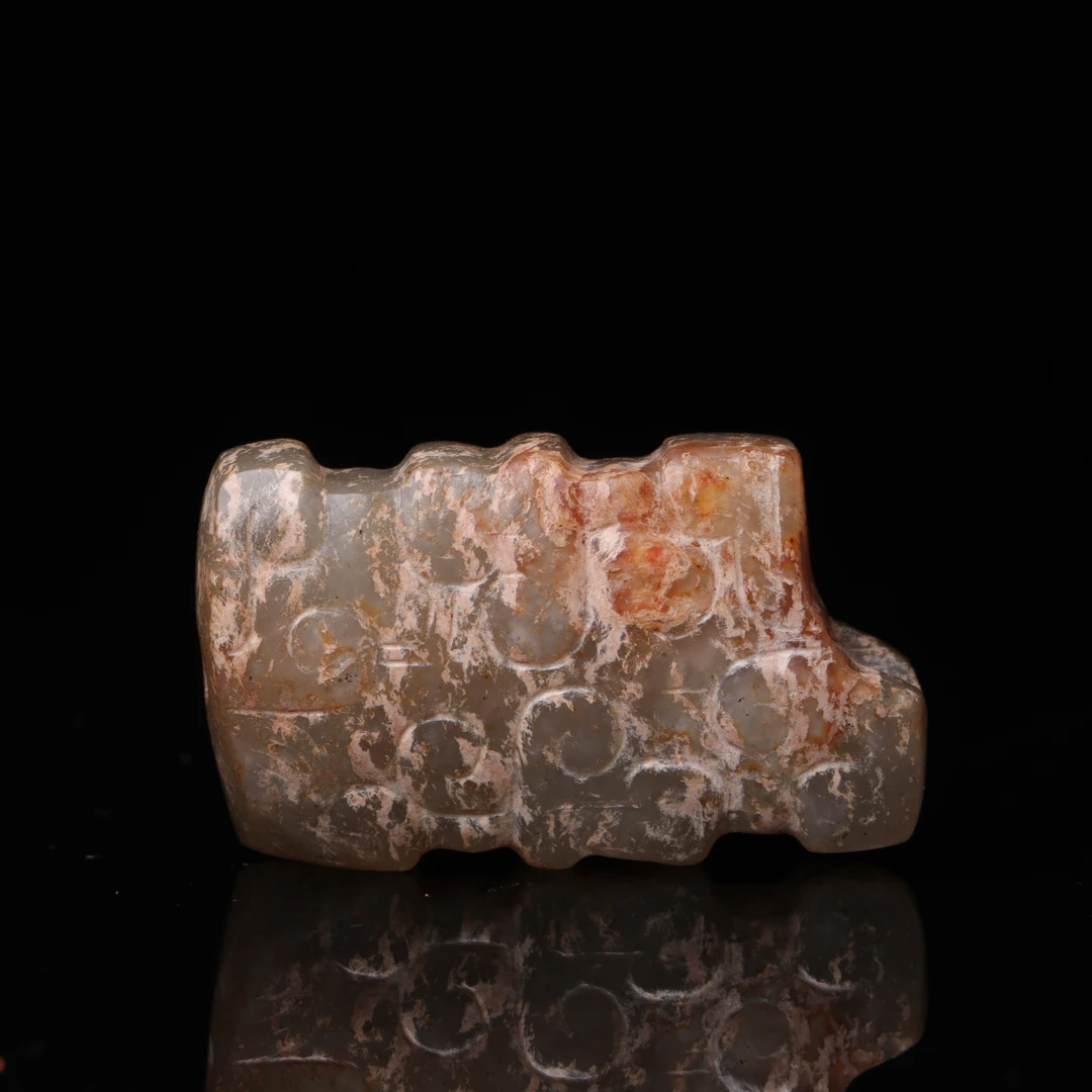 明代和田玉龙纹玉珒