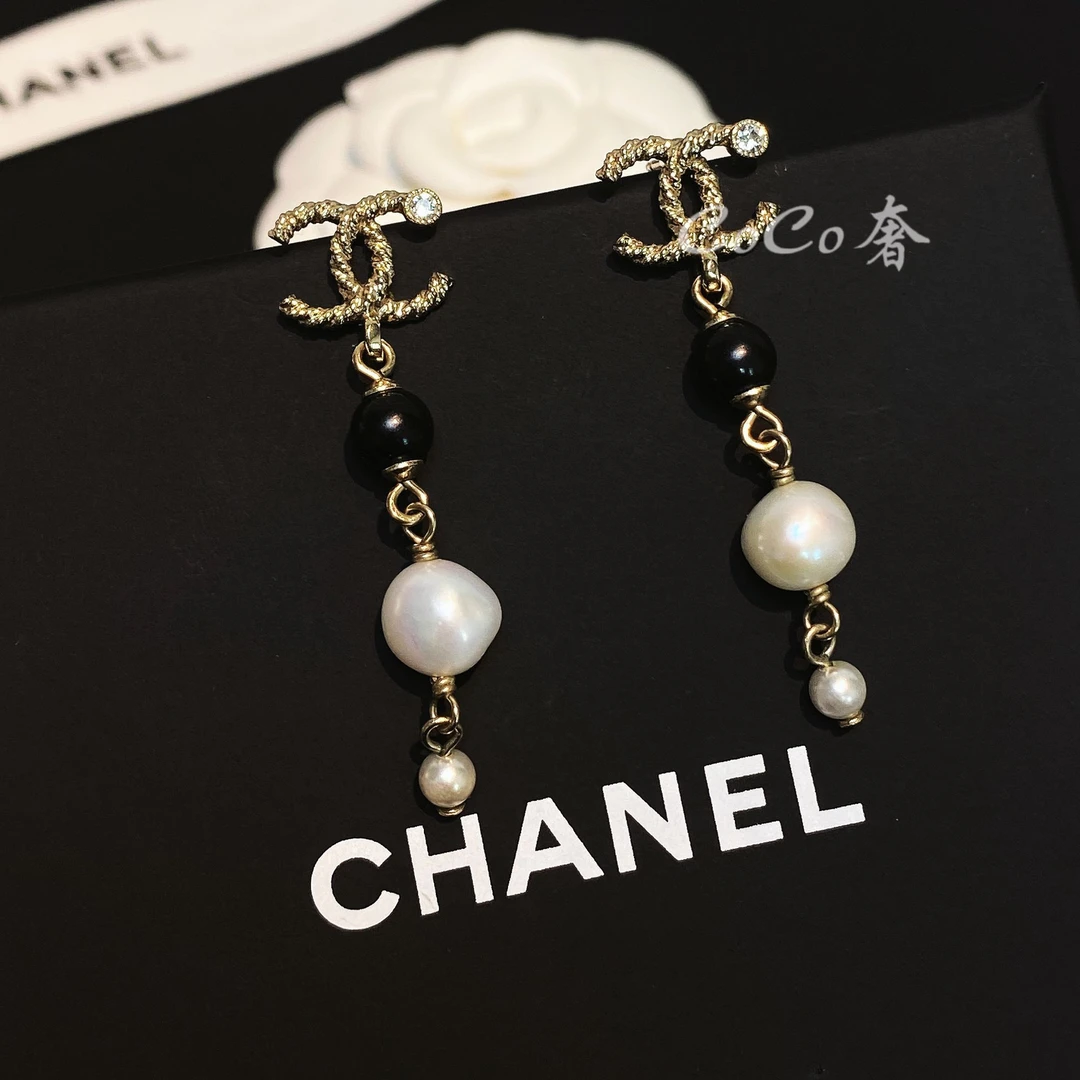 99新 Chanel/香奈儿 特！双c麻花带钻珍珠琉璃时尚耳坠AP0325