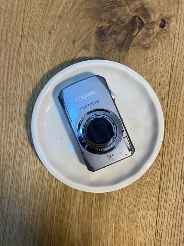9新 Canon/佳能 佳能ixus1000，摄月小长焦，成色如图，功能完好