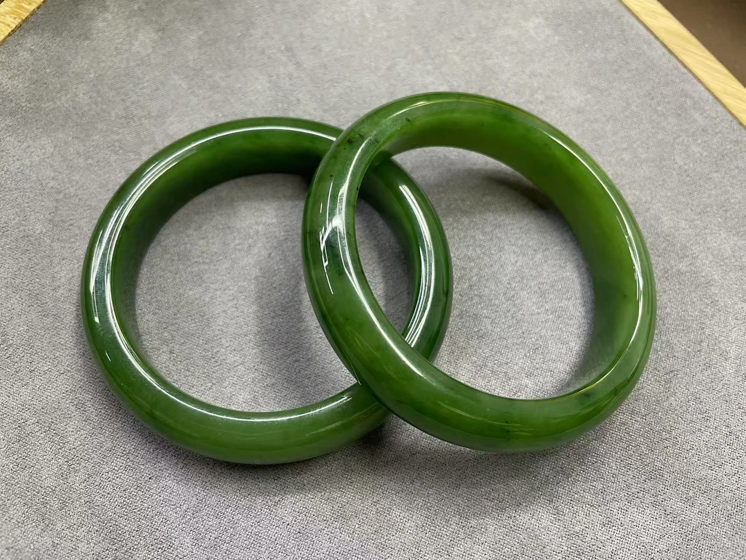 和田玉碧玉宽版高货手镯（颜色微区多样性发货拍一发一）