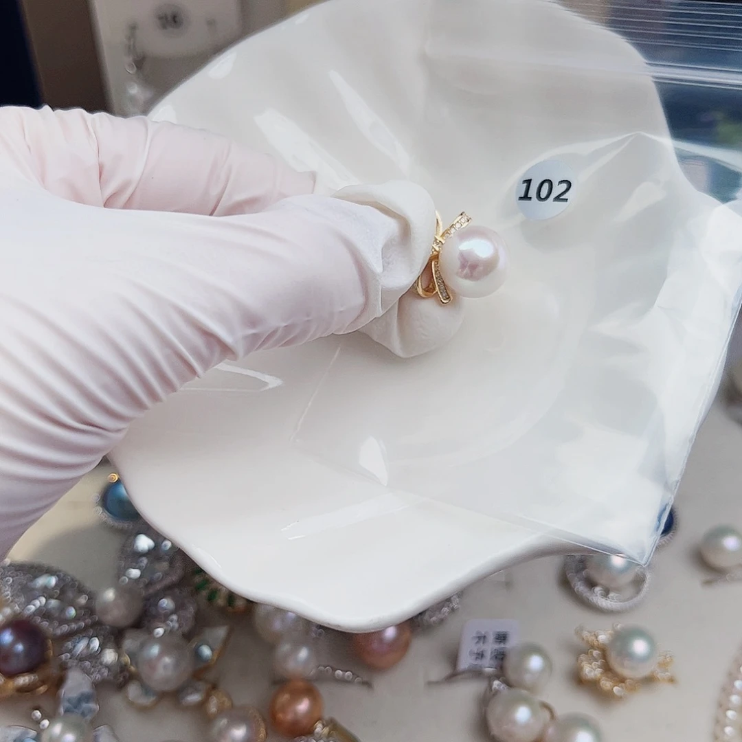 淡水珍珠银S925镶嵌颈饰