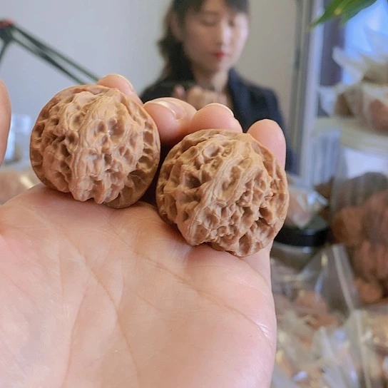 【闪购商品】把件文玩核桃36苹果红皮