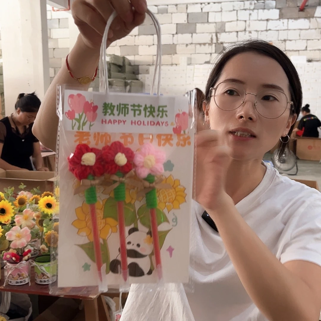 3支泡芙花笔礼袋装