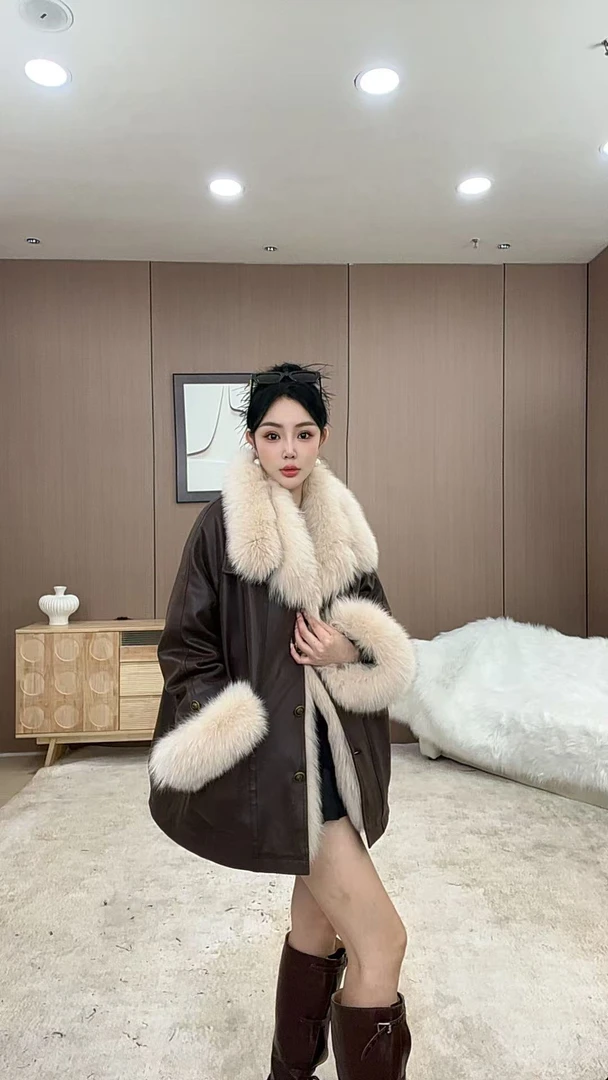 《丽丽专属》2025新款保暖时尚女装欧版外套