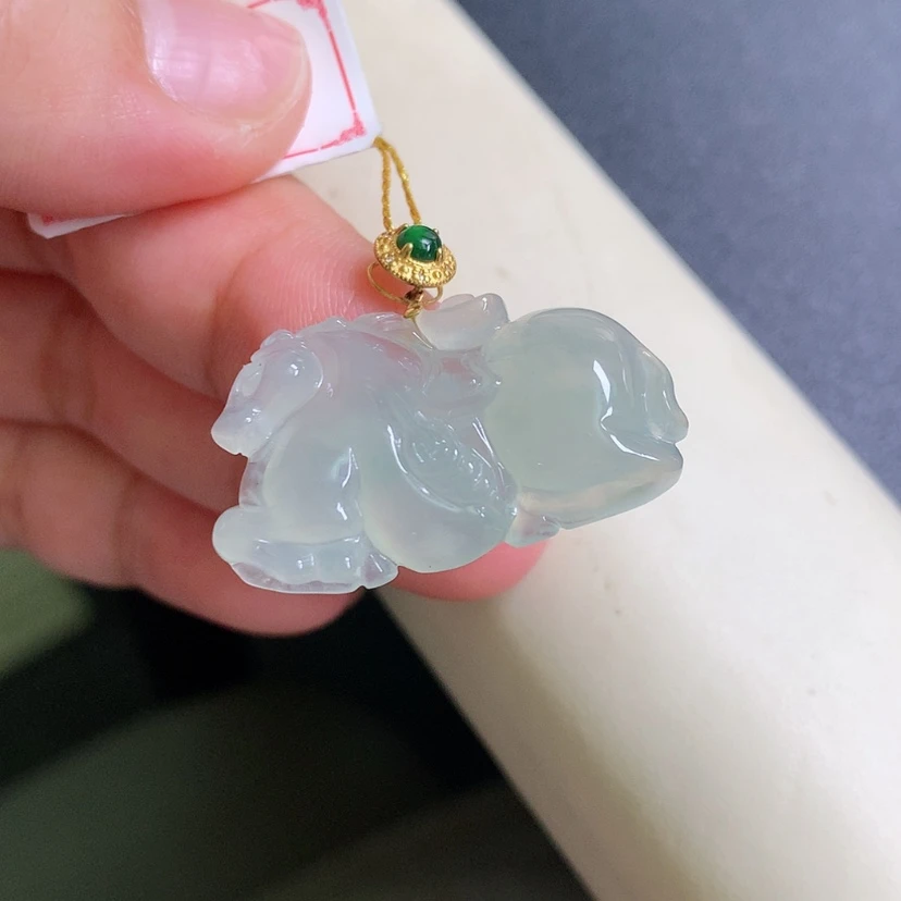 【闪购商品】翡翠颈饰18K金镶嵌唐马