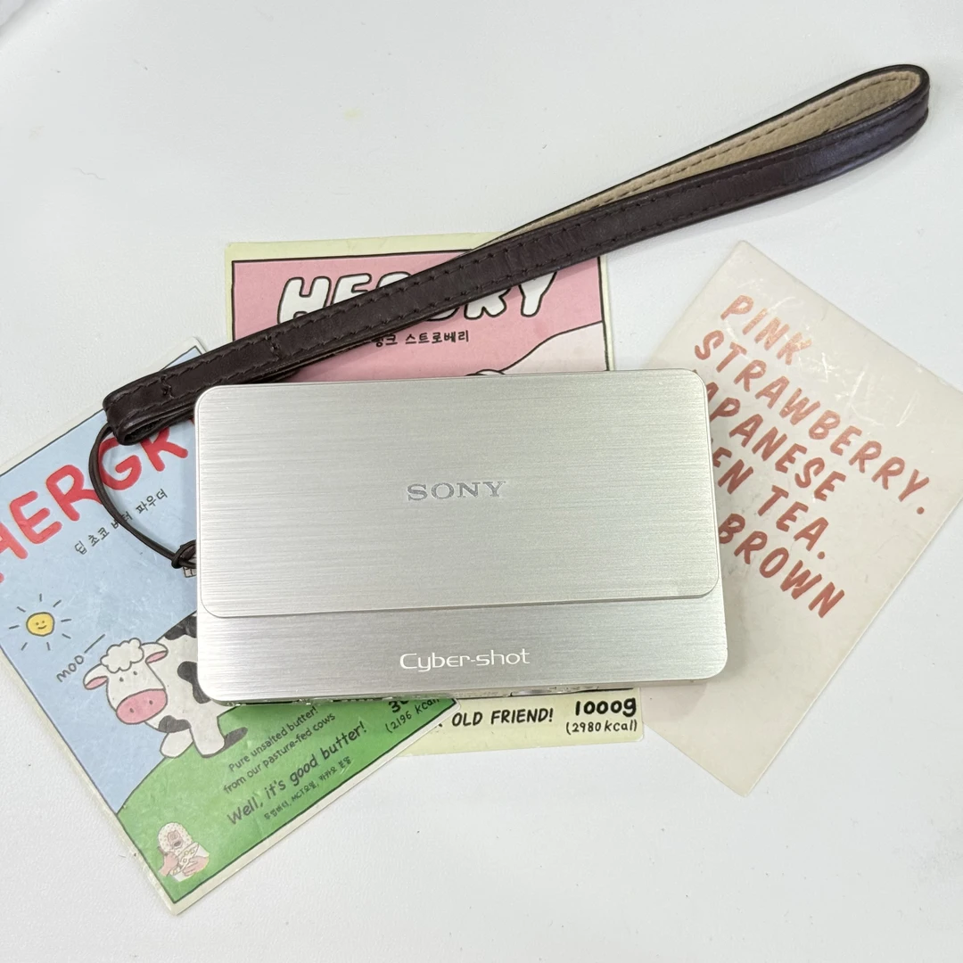 9新 Sony/索尼 索尼t700 屏小瑕不影响成像