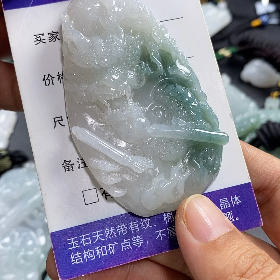 鱼***鸟翡翠未镶嵌颈饰翡翠