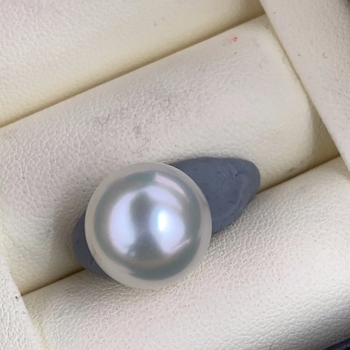 未镶嵌海水珍珠裸珠13.6mm宝石光澳白几乎无暇