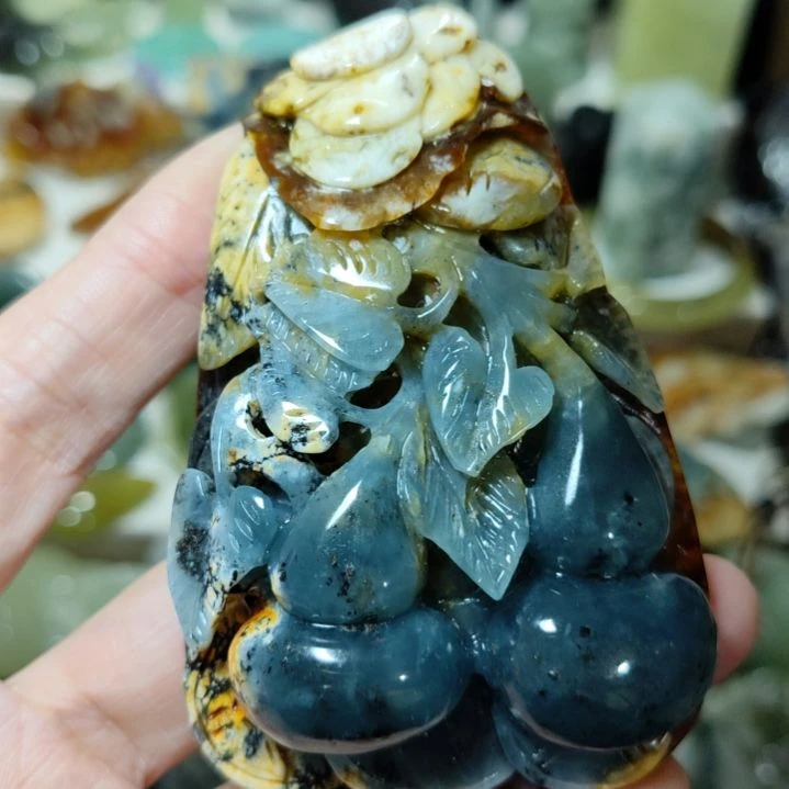 岫玉未镶嵌手把件