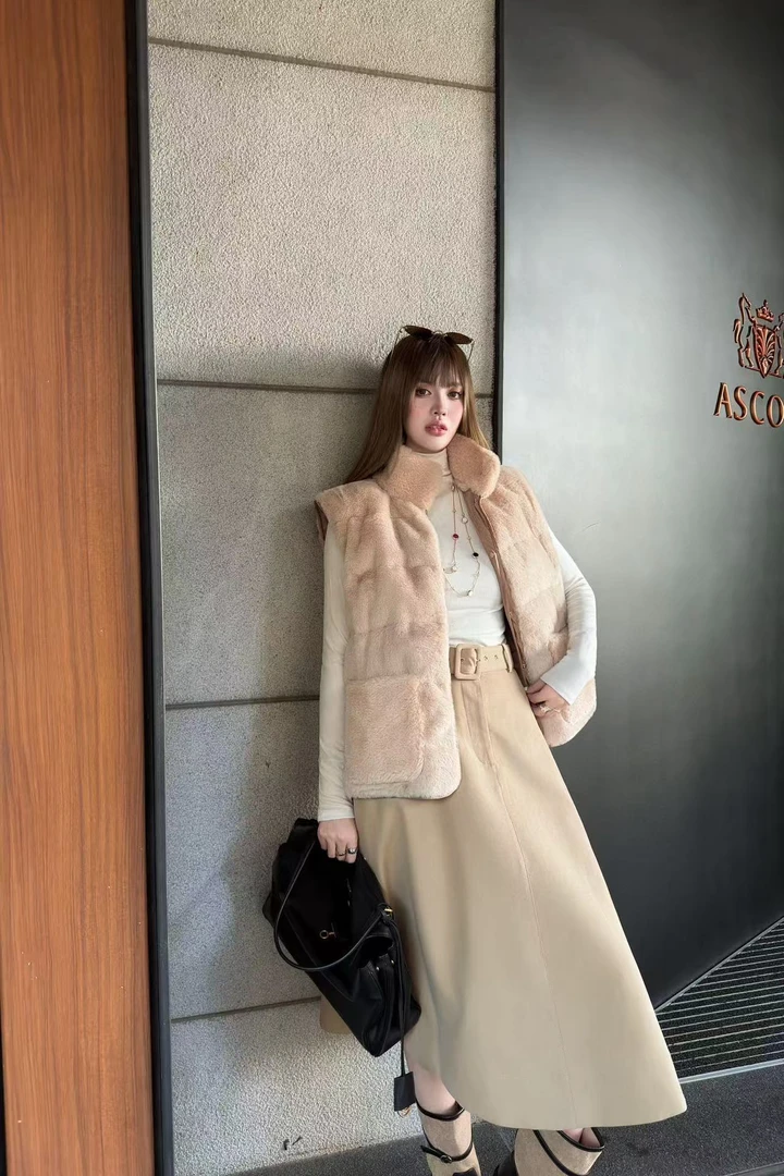 短款常规款宽松型厚款马夹女装时尚百搭拼接冬季毛绒