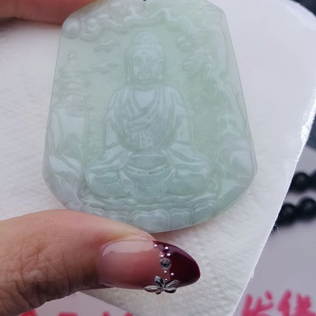 翡翠颈饰未镶嵌天然的A货翡翠多样性发货