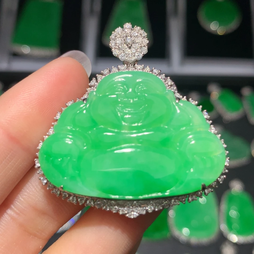 翡翠颈饰18K金镶嵌翡翠