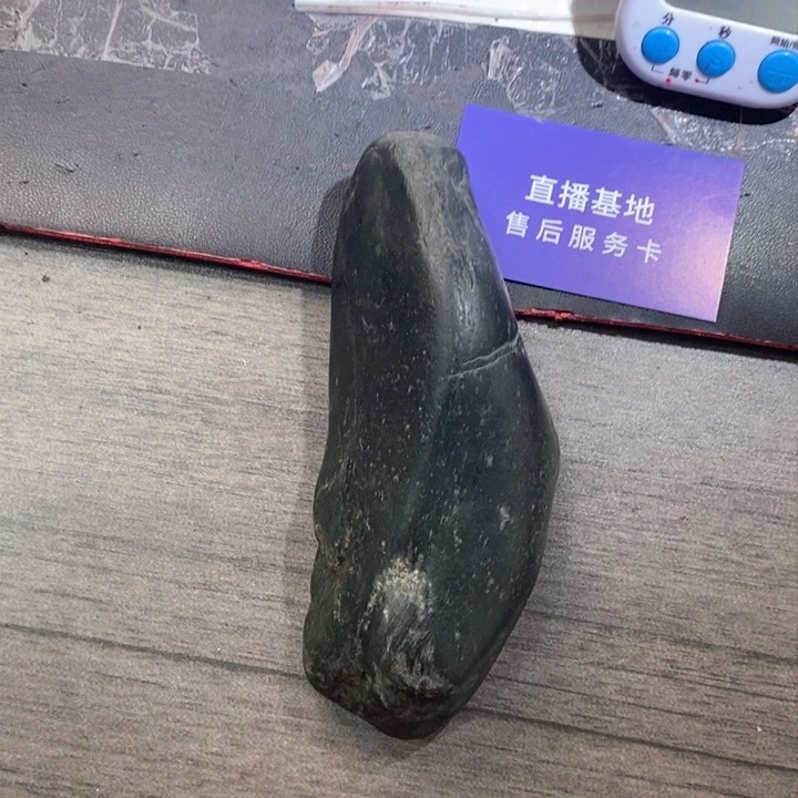 和田玉未镶嵌颈饰离**拥