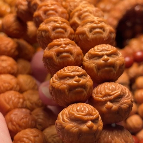 猴头核桃手串爱***姐舞台