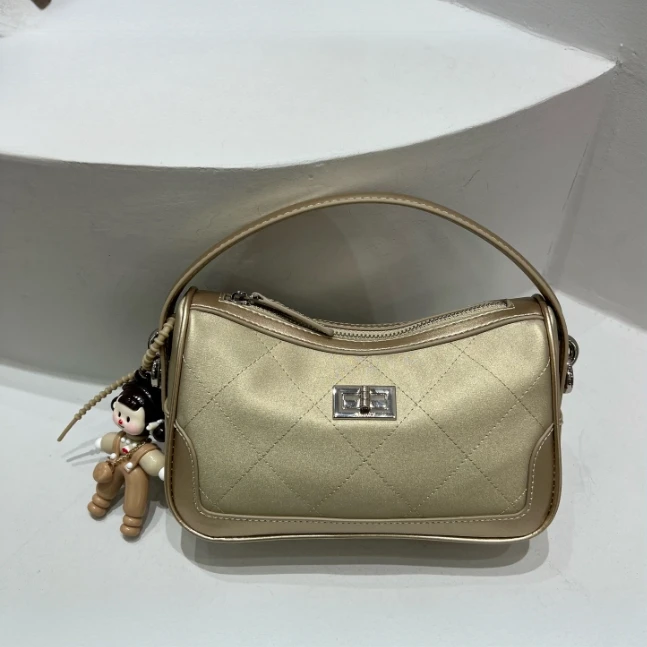 【RAIN·CUN】轻奢百搭手提菱格包 ZT-D7166-科技香槟色