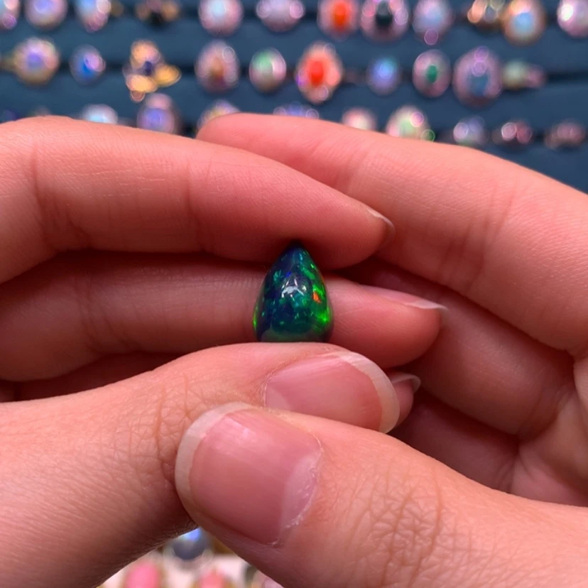 【闪购商品】欧泊吊坠款式银S925镶嵌贪****间