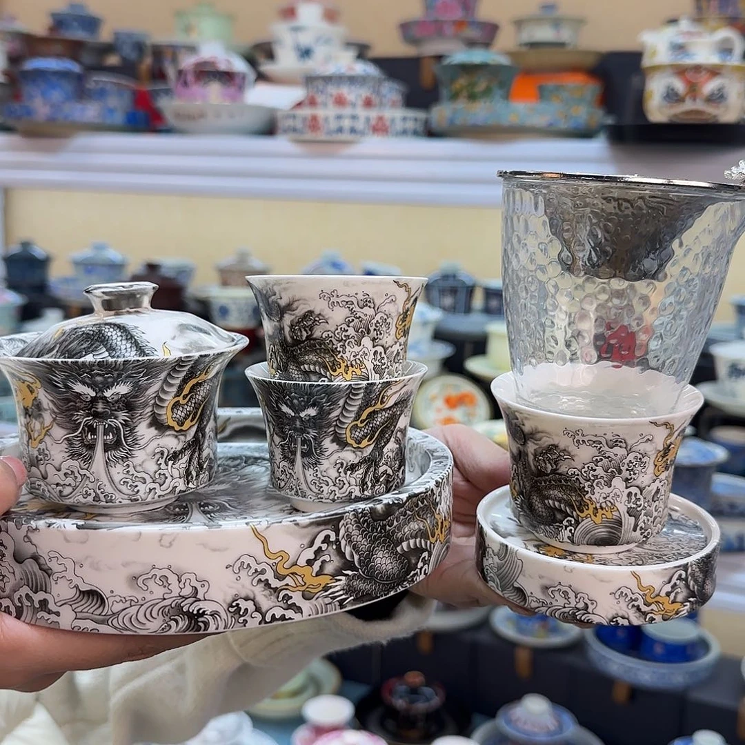 我们都在努力着改变自己